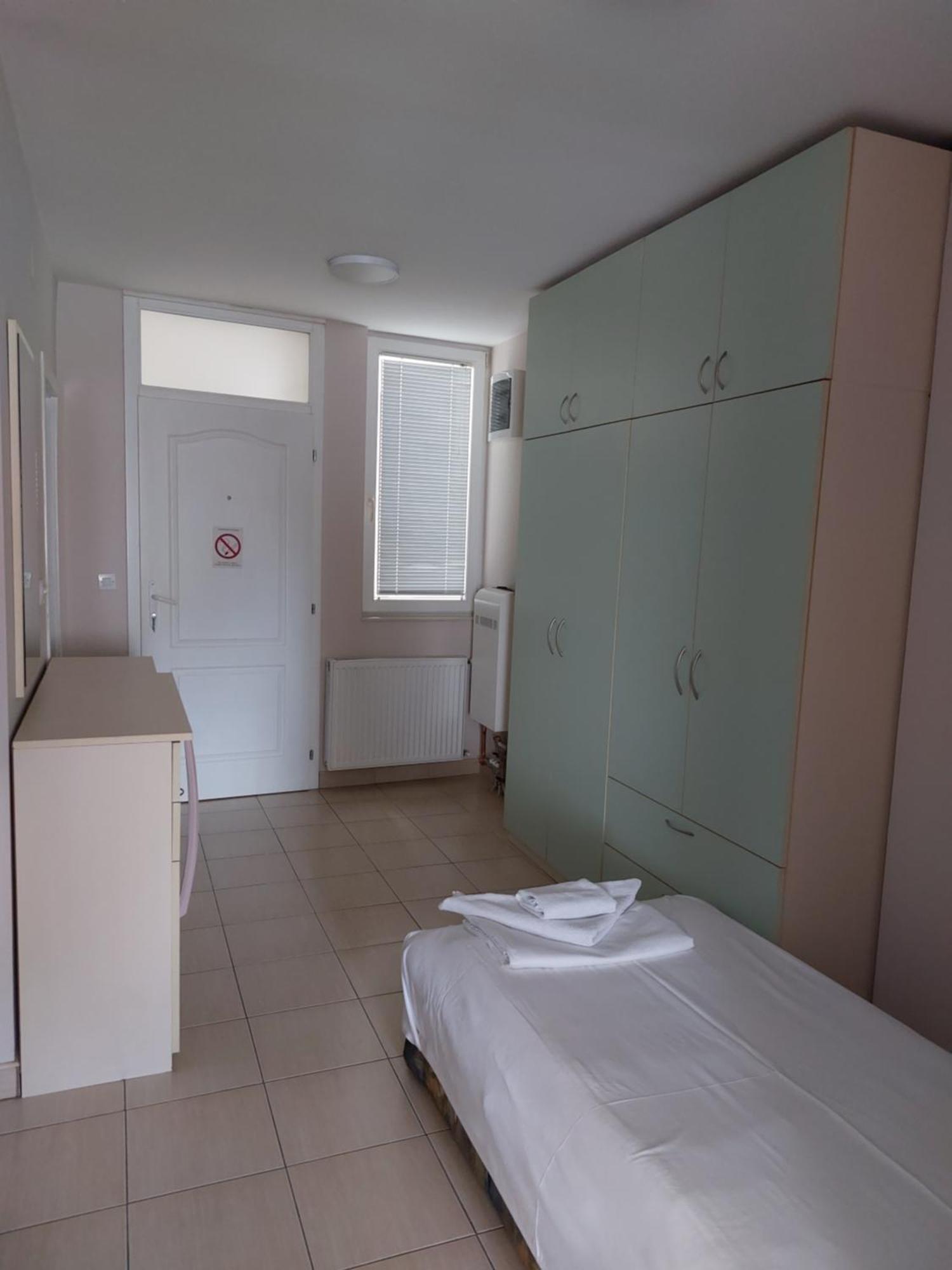 Apartment Mimoza *